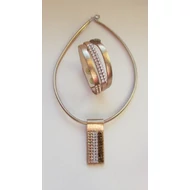 Kisvágott vegyes Swarovski köves arany színű bőr szett