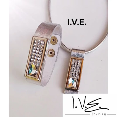 Kis táblás FEHÉR Swarovski® ékköves patentos bőr karpántos szett